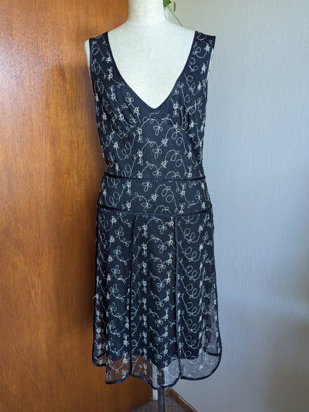 Betsey Johnson Vintage Black Dress Sheer Midi Floral Embroidery Large Sleeveless